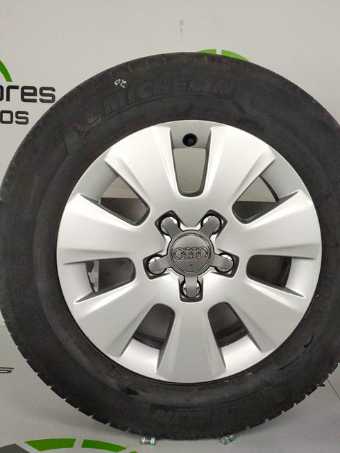 Jantes Audi de 15 Polegadas 6J ET 47 8P0601025BP - 1